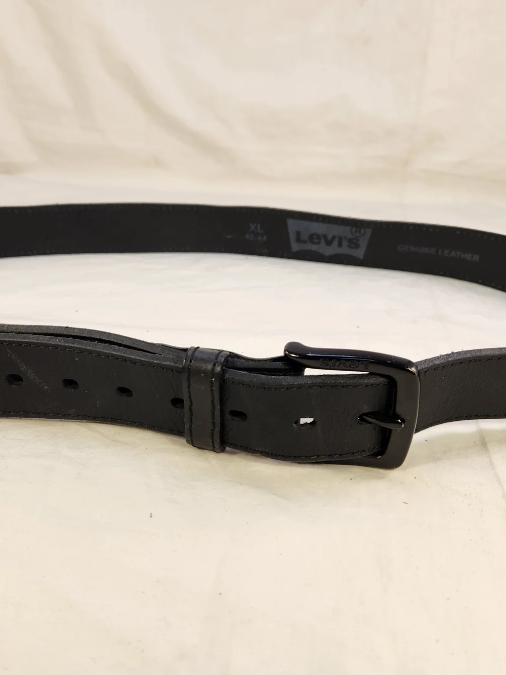 VINTAGE LEVIS MEN BELT BUCKLE BLACK LEATHER SIZE XL 42-44
